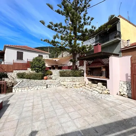 بيت للعطل Antonios House فاثي